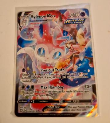 Pokémon kaart sylveon Vmax  beschikbaar voor biedingen