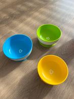 Munchkin 3 kommetjes met zuignap, Huis en Inrichting, Keuken | Tupperware, Ophalen of Verzenden, Zo goed als nieuw, Bak of Kom