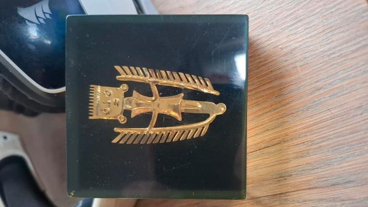 Antripomorfe hanger goud., Antiek en Kunst, Antiek | Goud en Zilver, Ophalen of Verzenden