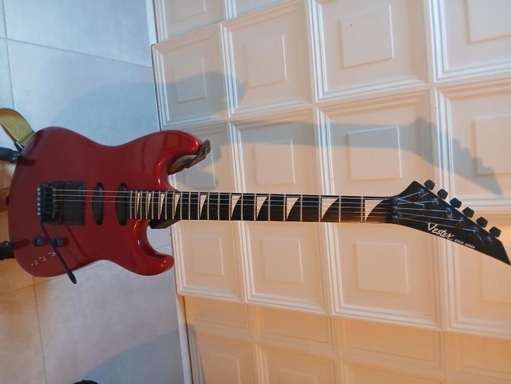 Vester Stage Series (1987–1988), Muziek en Instrumenten, Snaarinstrumenten | Gitaren | Elektrisch, Zo goed als nieuw, Solid body