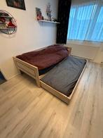 Bed met onderschuifbed, Huis en Inrichting, Gebruikt, 90 cm, Eenpersoons, Wit