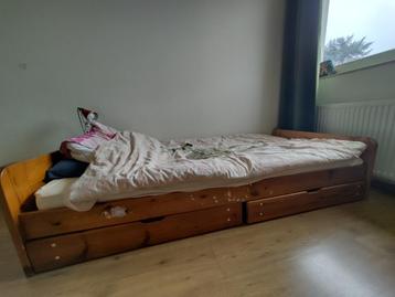 Kajuitbed éénpersoons met laden beschikbaar voor biedingen
