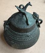 Koperen Dhokra muntenpotje met pauw, Bengalen, Ophalen of Verzenden