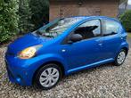 Toyota Aygo RIJKAAR/APK/HISTORY/BEURT/NAP/AIRCO/5drs//DIREKT, Auto's, Toyota, Voorwielaandrijving, Euro 5, Stof, Gebruikt