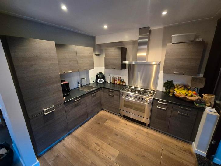 Complete Hoekkeuken inclusief apparatuur zie omschrijving., Huis en Inrichting, Keuken | Complete keukens, Gebruikt, Hoekkeuken