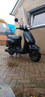 Gts Toscana Pure 2018, Gebruikt, Benzine, Ophalen, Overige merken