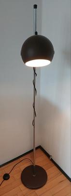 Vintage,jaren 70 vloerlamp met verstelbare donker bruine bol, Ophalen, Gebruikt, 100 tot 150 cm, Vintage