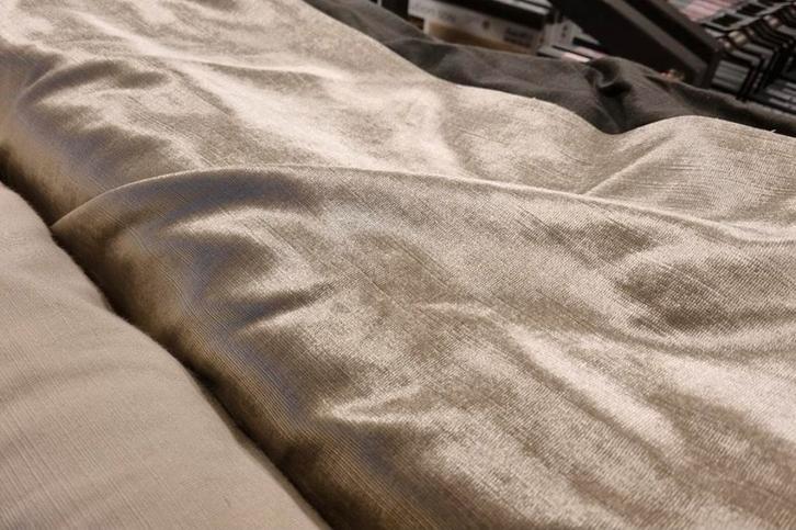 Chique over gordijnstof! Kleur mist., Huis en Inrichting, Stoffering | Gordijnen en Lamellen, Nieuw, Ophalen of Verzenden