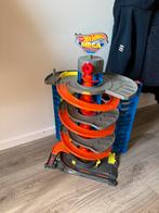 Hot wheels garage, Kinderen en Baby's, Speelgoed | Racebanen, Ophalen of Verzenden, Zo goed als nieuw, Handmatig, Hot Wheels
