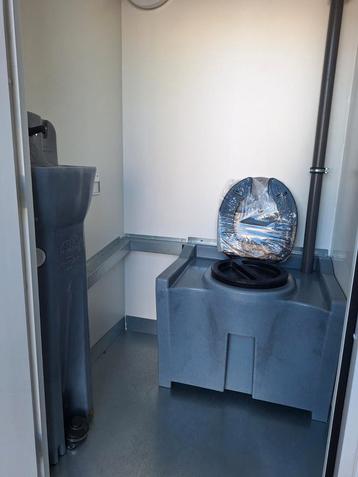 toilet chemisch toilet dixi camping poepdoos beschikbaar voor biedingen
