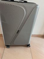 Middel grijs koffer, Sieraden, Tassen en Uiterlijk, Koffers, Gebruikt, Hard kunststof, Slot, 45 tot 55 cm