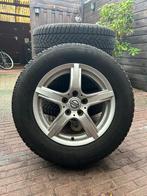 Originele Nissan Qashqai velgen en banden winterset M+S, Auto-onderdelen, Banden en Velgen, 215 mm, Band(en), 16 inch, Gebruikt