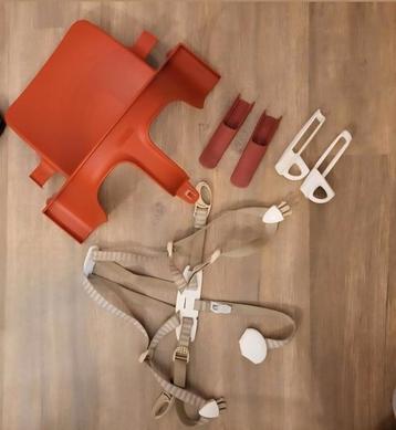 Stokke TripTrap rode babyset incl tuigje, blad en verlengers beschikbaar voor biedingen