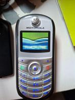 motorola c139 tracfone, Telecommunicatie, Mobiele telefoons | Motorola, Gebruikt, Geen camera, Zwart, Fysiek toetsenbord