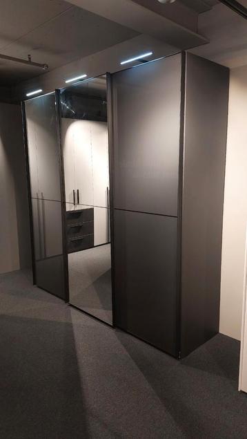 Nolte kledingkast Marcato showroommodel  beschikbaar voor biedingen