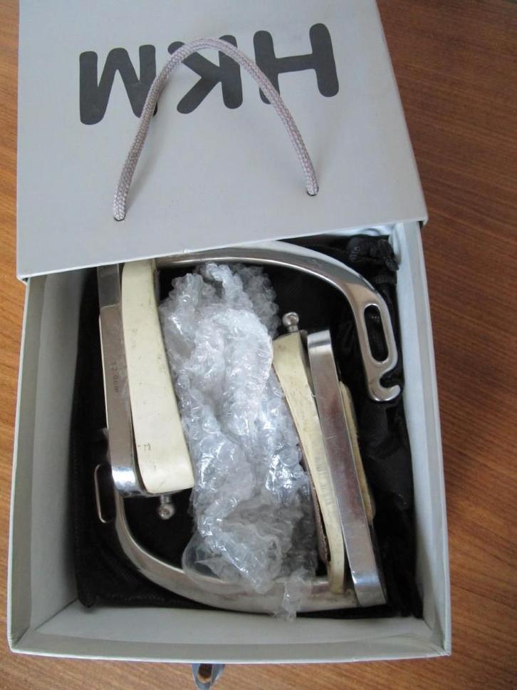 Nr.34: HKM Stijgbeugels veiligheidsbeugels met open zijkant, Dieren en Toebehoren, Paarden en Pony's | Hoofdstellen en Tuigage