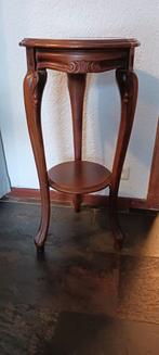 MAHOGNY HOUTEN BIJZETTAFEL MET  ROTAN BLAD MET GLAS PLAAT, Ophalen of Verzenden