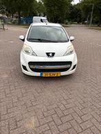 Peugeot 107 1.0 12V 5DR 2011 Wit, Auto's, Voorwielaandrijving, Zwart, 4 stoelen, Origineel Nederlands