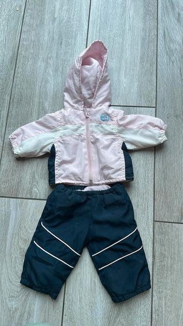 Poppenkleding trainingpakje beschikbaar voor biedingen