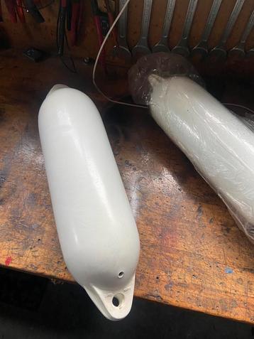 Majoni Stootwil Fender beschikbaar voor biedingen