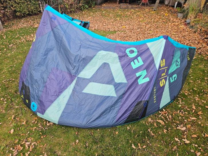 Duotone Neo Sls - 5m -  Weg = Weg prijs, Watersport en Boten, Kitesurfen, Zo goed als nieuw, Kite, 5 m², Geen board, Ophalen of Verzenden
