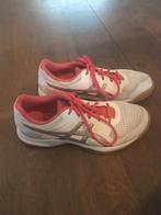 volleybalschoenen - wit-roze maat 40, Sport en Fitness, Volleybal, Ophalen of Verzenden, Gebruikt, Schoenen