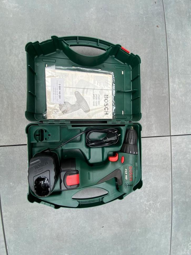Bosch accuboormachine, Doe-het-zelf en Verbouw, Gereedschap | Boormachines, Zo goed als nieuw, Boormachine, 600 watt of meer, Ophalen