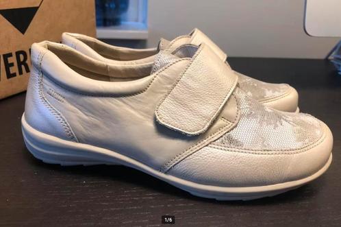 STUNT: Alpina Creme Leren Schoenen Beige Mt 37 Nieuwstaat, Kleding | Dames, Schoenen, Nieuw, Instappers, Beige, Ophalen of Verzenden
