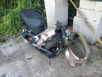 Razzo vespa look scoort voor onderdelen kompleet kenteken  beschikbaar voor biedingen