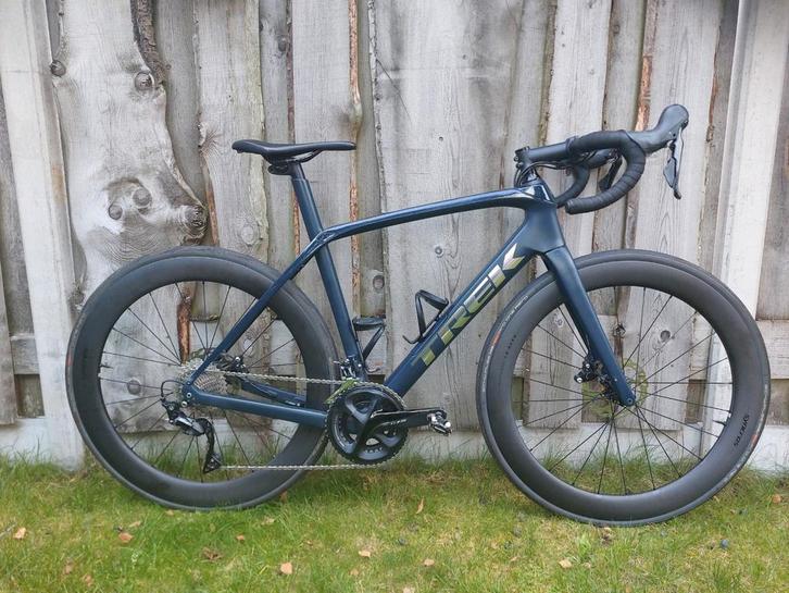 Trek Domane SL5 Carbon | Shimano 105 | Syncros 60mm wielen, Fietsen en Brommers, Fietsen | Heren | Sportfietsen en Toerfietsen