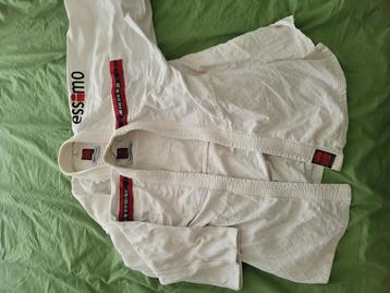 2 Essimo judopakken  beschikbaar voor biedingen