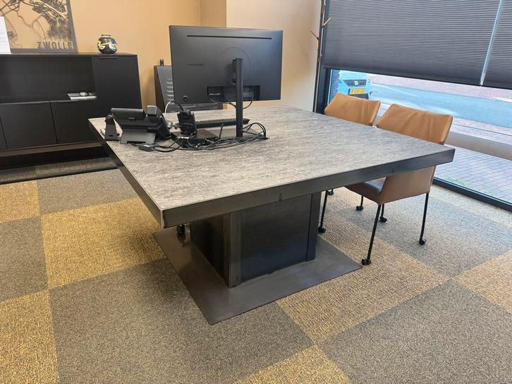 Eettafel bureau werkbank etc  150 x 150 x 77 hoog, Huis en Inrichting, Tafels | Eettafels, Gebruikt, 50 tot 100 cm, 200 cm of meer
