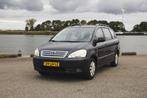 Toyota Avensis Verso 2.0i Linea Luna 6p., Voorwielaandrijving, 1998 cc, 4 cilinders, 150 pk