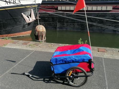 Ruime fietskar met afdekhoes, Fietsen en Brommers, Fietsaccessoires | Aanhangers en Karren, Zo goed als nieuw, Bagagekar, Ophalen