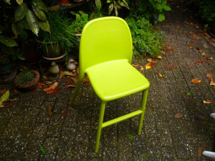 2 x Ikea Urban kinderstoel IZGS groen + wit, Kinderen en Baby's, Kinderstoelen, Zo goed als nieuw, Overige typen, Ophalen of Verzenden