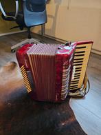 Oude accordeon rossini . Vaste prijs 200,, Ophalen, Gebruikt