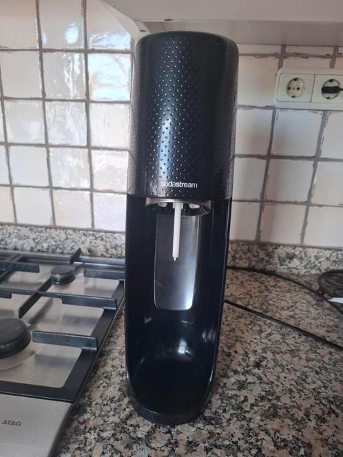 Sodastream inclusief co² cilinder, Witgoed en Apparatuur, Thuistaps, Zo goed als nieuw, Overige merken, Ophalen of Verzenden