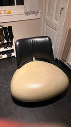 PALLONE LEOLUX, Huis en Inrichting, Ophalen, Gebruikt, Wit, Leer