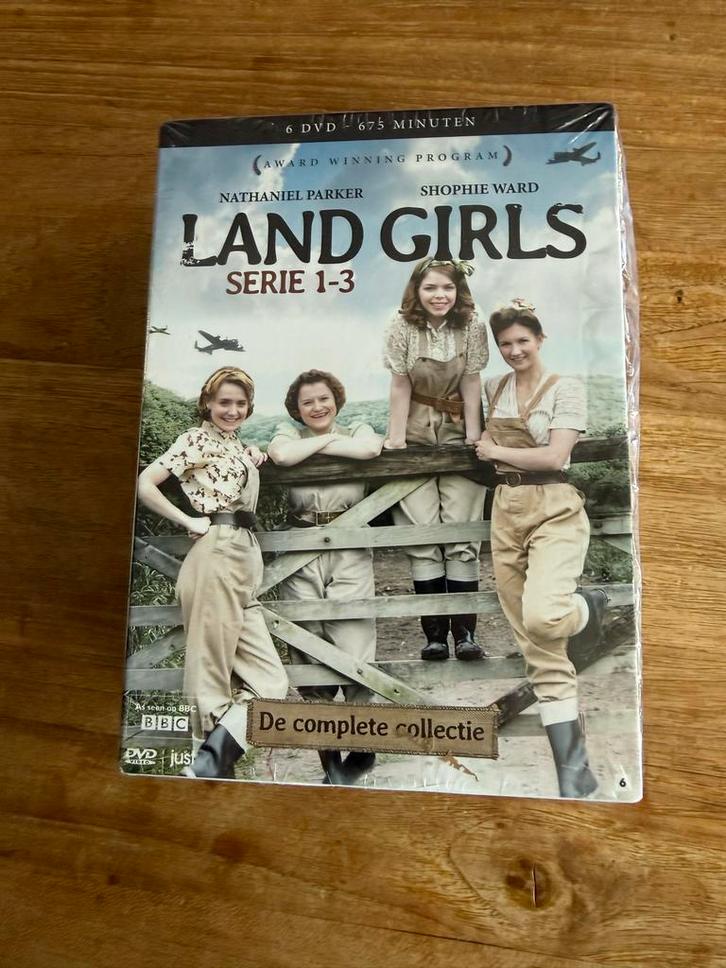 Land Girls Serie 1-3 DVD Boxset ZGAN, Cd's en Dvd's, Dvd's | Tv en Series, Nieuw in verpakking, Drama, Boxset, Vanaf 12 jaar, Verzenden