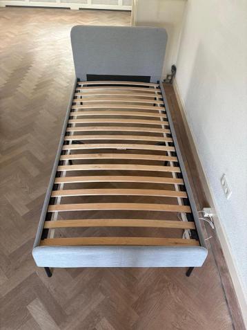 Ikea bed Slattum - afbeelding 1