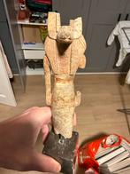 Oude Egyptische Bastet Beeld, Ophalen