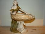Wondermooi art nouveau porselein beeld van Royal Dux Bohemia, Verzenden
