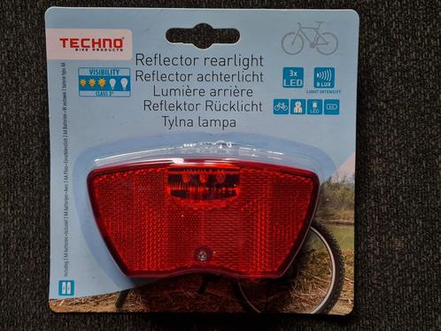 TECHNO BIKE PRODUCTS Reflector achterlicht 3x LED/8 LUX, Fietsen en Brommers, Fietsaccessoires | Fietsverlichting, Achterlicht