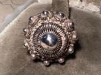 ANTIEKE GEKEURD ZILVER KNOP BROCHE VAN ZEEUWSE KLEDERDRACHT, Sieraden, Tassen en Uiterlijk, Verzenden, Zilver, Broche
