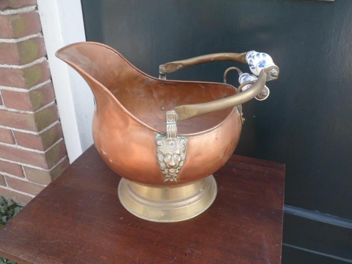 Koperen HELMKIT pot bloempot met leeuwenkoppen Delfts blauw, Antiek en Kunst, Antiek | Koper en Brons, Koper, Ophalen of Verzenden