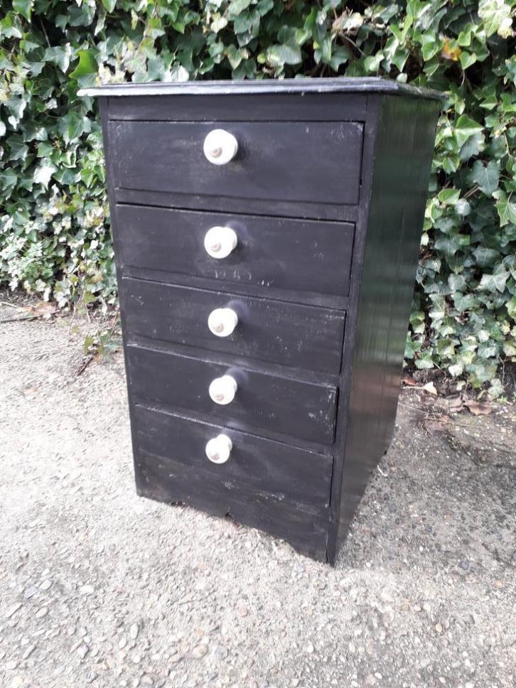 Mangohouten ladenkastje 67 cm hoog, Huis en Inrichting, Kasten | Ladekasten, Gebruikt, Overige houtsoorten, Overige materialen