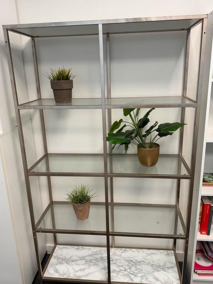 IKEA Vittsjö Stellingkast - Mat Goud, Huis en Inrichting, Kasten | Boekenkasten, Gebruikt, 100 tot 150 cm, 150 tot 200 cm, 25 tot 50 cm