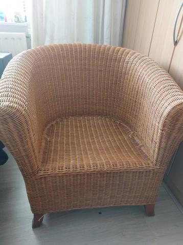 Rotan fauteuil beschikbaar voor biedingen