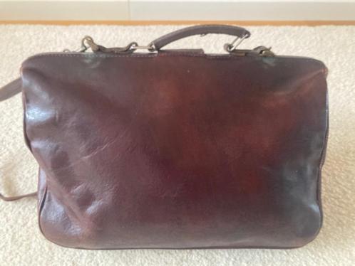 leren aktentas schoudertas laptoptas., Sieraden, Tassen en Uiterlijk, Tassen | Schoudertassen, Zo goed als nieuw, Overige kleuren