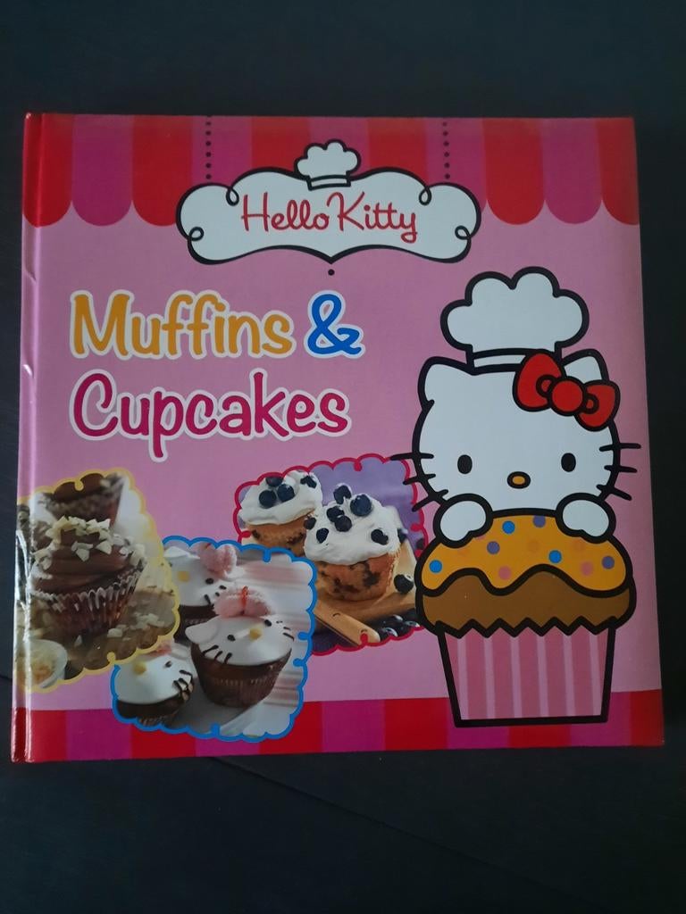 Muffins en cupcakes Hello Kitty, Ophalen of Verzenden, Zo goed als nieuw